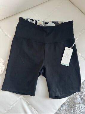 Balance Collection Black High-Rise Bike Shorts with Camo-Print Waistband